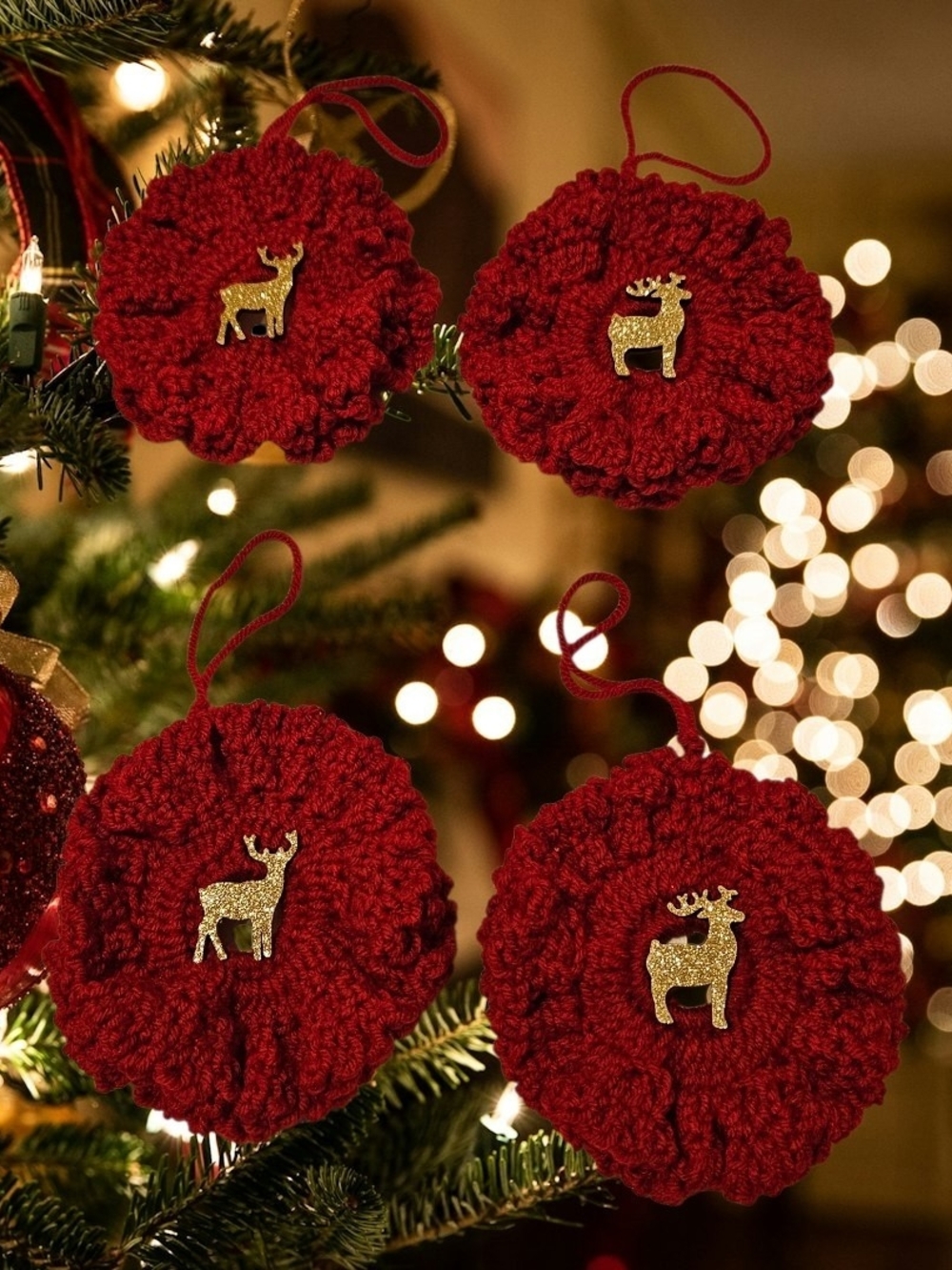 Crochet Christmas Wreath Ornaments with Glittering Reindeer– Handmade
